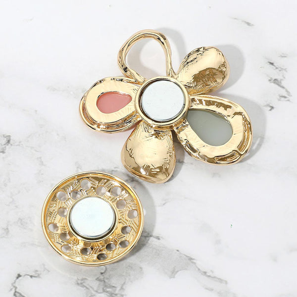 Blaise - Metal Heart Magnetic Brooch