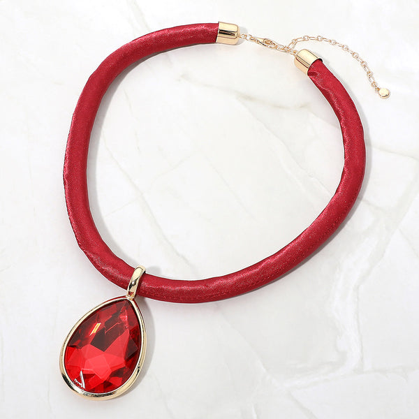 Bille - Faceted Teardrop Pendant Fabric Chunky Necklace