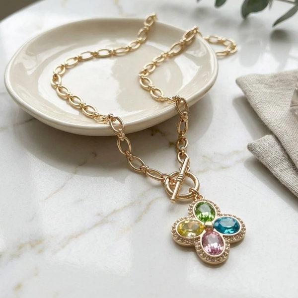 Drea - Four Leaf Clover Pendant Toggle Necklace