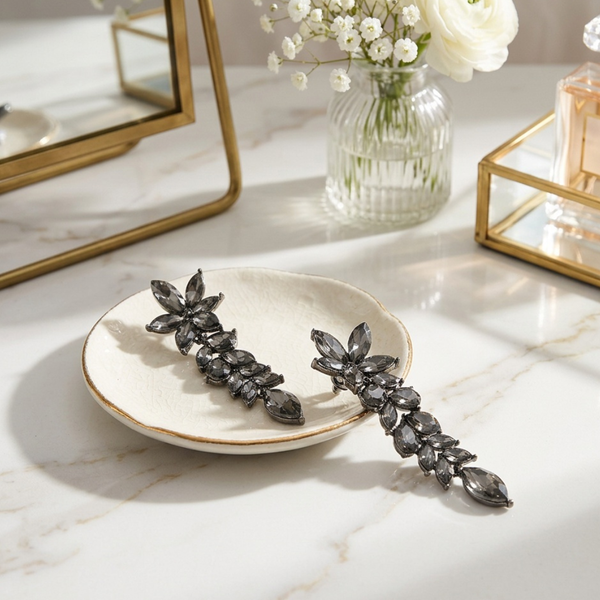 Kendall - Marquise Cluster Floral Drop Clip On Earring