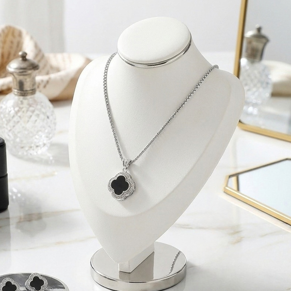Ilse - 14K Silver Plated Quatrefoil Pendant Necklace