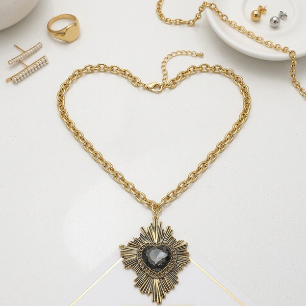 Nicolette - Vintage inspired Heart Burst Pendant Necklace