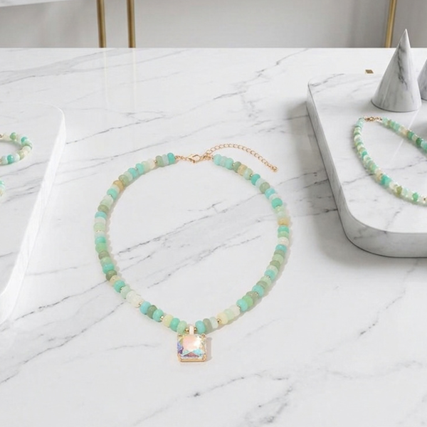 Leona - Square Gem Pendant Beaded Necklace