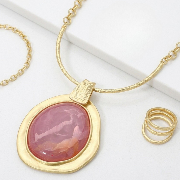 Saskia - Plate Pendant Accent Statement Necklace