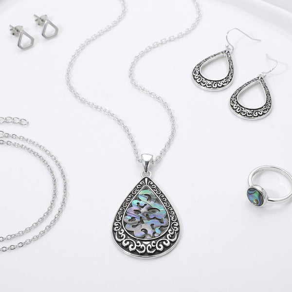 Selena - Ornate Center Teardrop Pendant Necklace Set