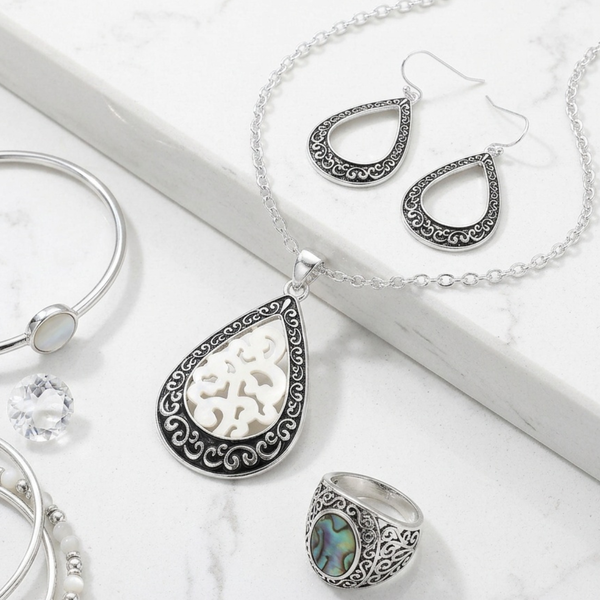 Selena - Ornate Center Teardrop Pendant Necklace Set